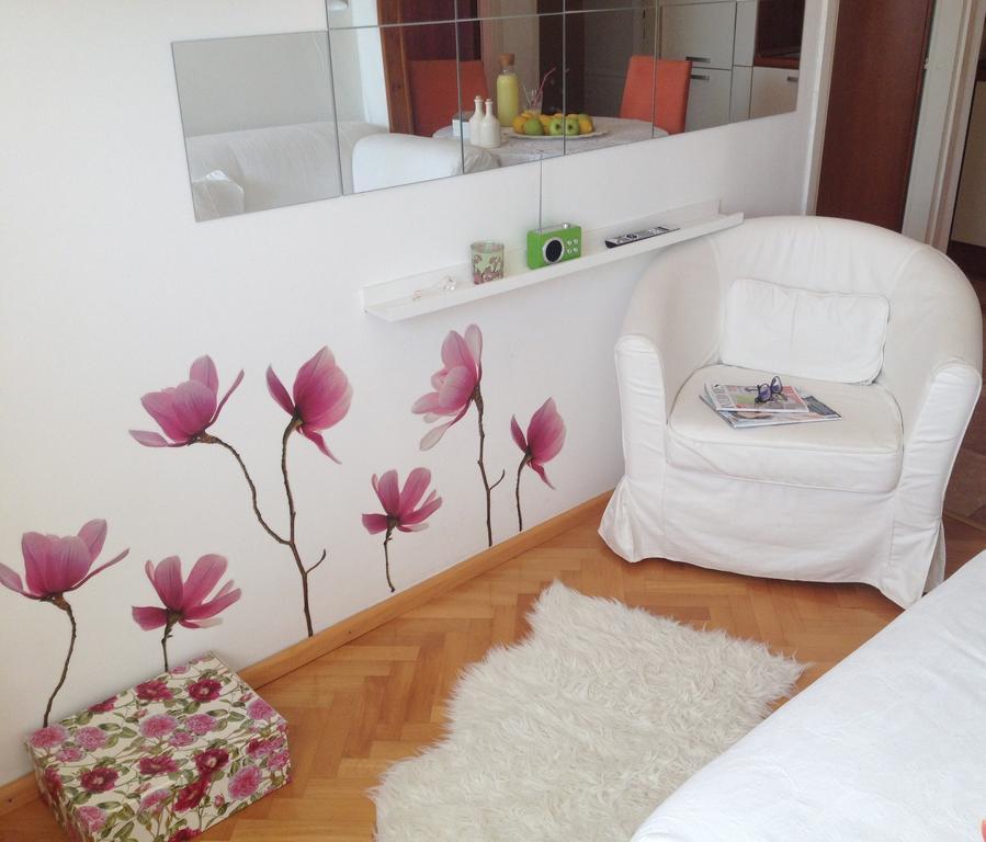 Magnolia Suite Split Bilik gambar